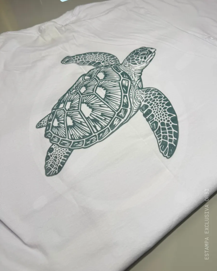 Camiseta personalizada com estampa de tartaruga - ORBI Wear